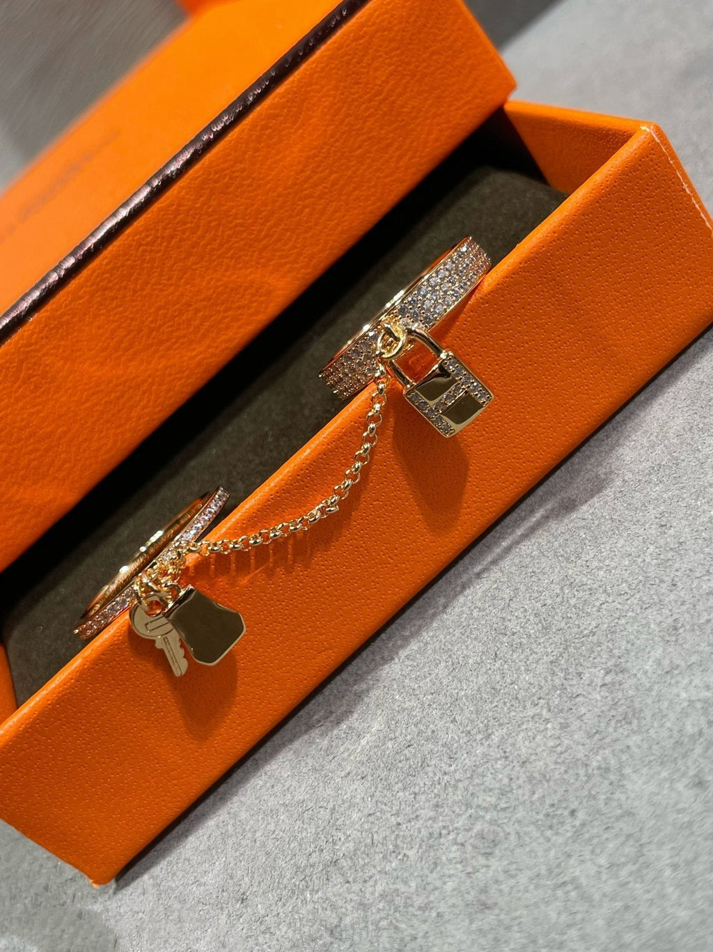 ¡®Dream¡¯HM KELLY CLOCHETTE DOUBLE RING IN  WITH DIAMONDS