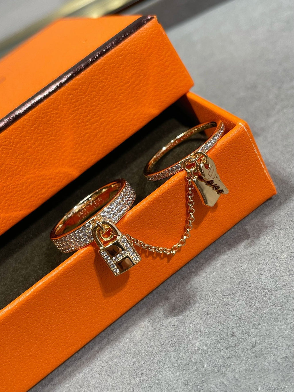 ¡®Dream¡¯HM KELLY CLOCHETTE DOUBLE RING IN  WITH DIAMONDS