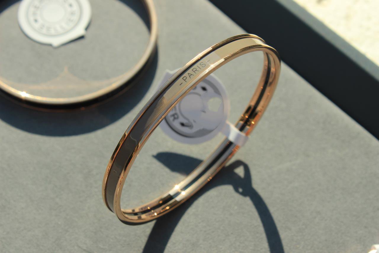¡®Dream¡¯HM UNI BANGLE BAG