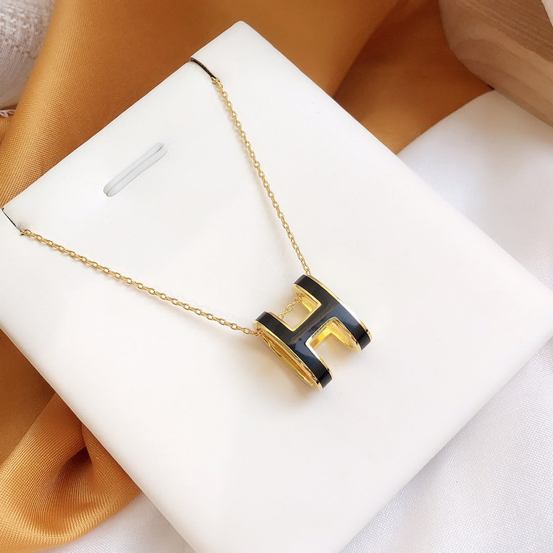 ¡®Dream¡¯HM CLIC BLACK ENAMEL GOLD NECKLACE