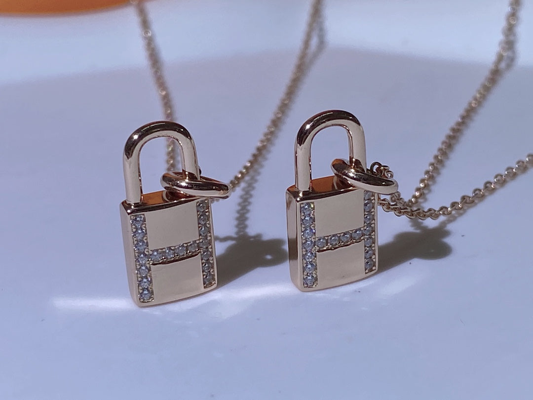 ¡®Dream¡¯HM ADVANCED NICHE LOCK HEAD NECKLACE DIAMONDS