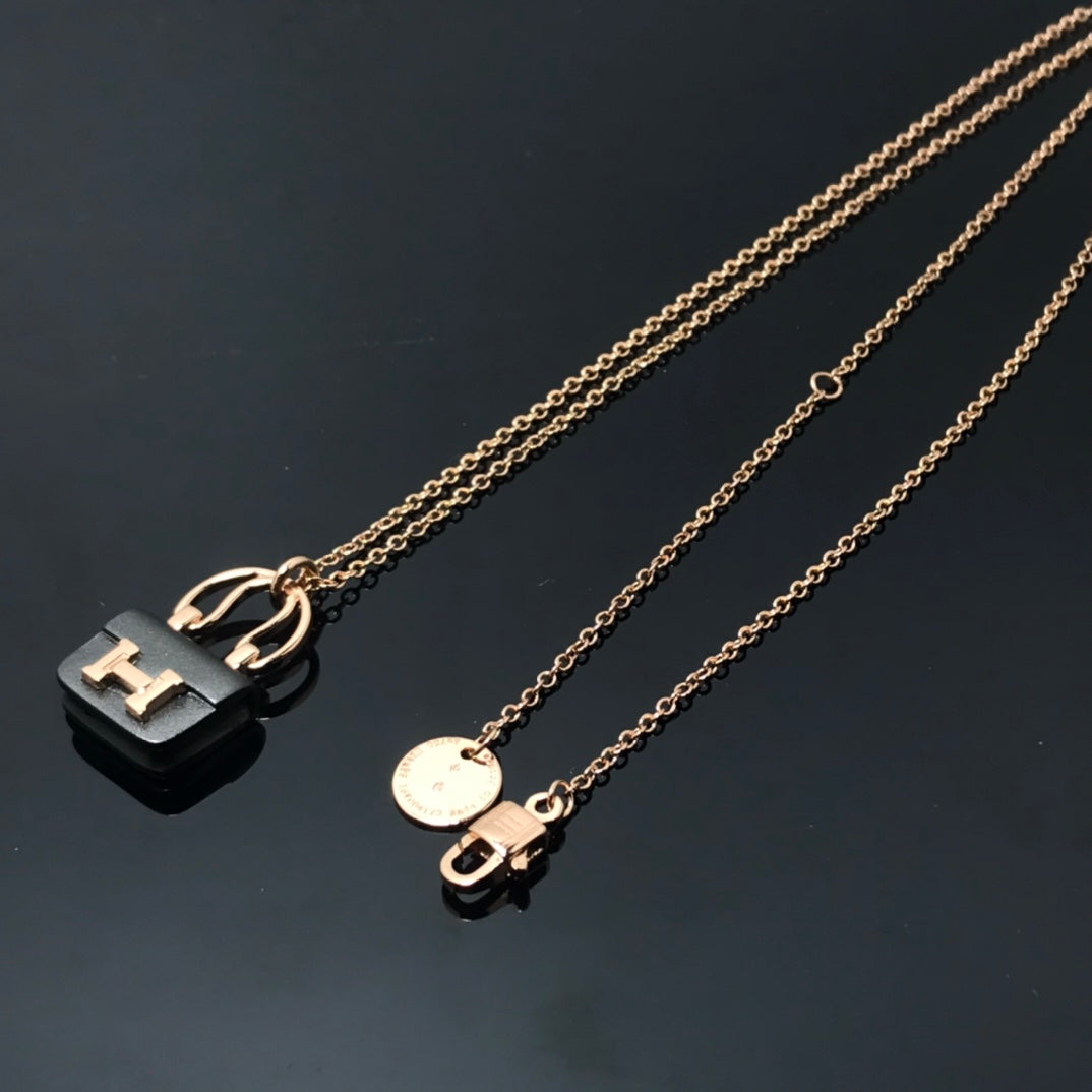 ¡®Dream¡¯WOMEN'S HM AMULETTES CONSTANCE PENDANT NECKLACE