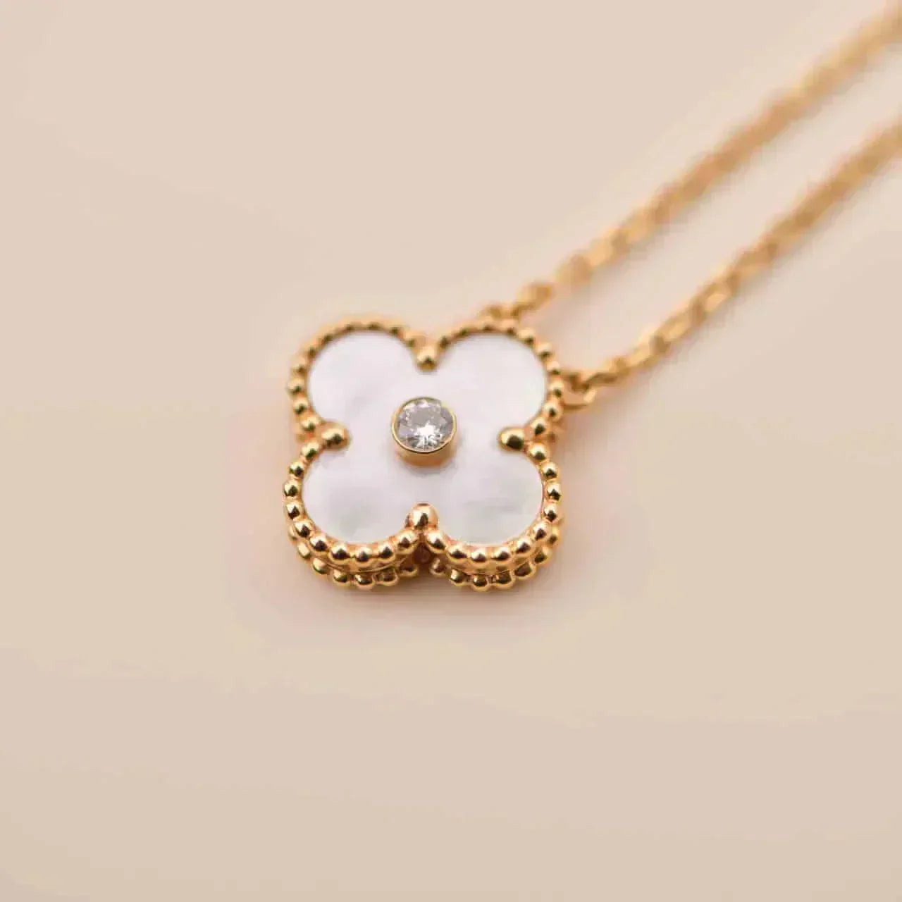 ¡®Dream¡¯CLOVER 15MM DIAMOND WHITE FRITILLARIA NECKLACE