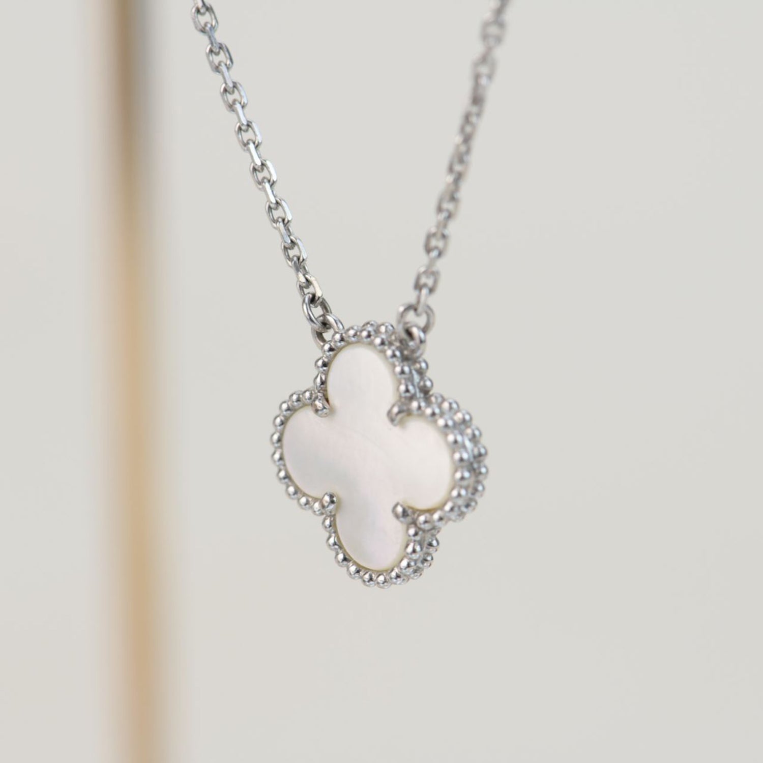 ¡®Dream¡¯CLOVER  15MM WHITE MOTHER-OF-PEARL SILVER