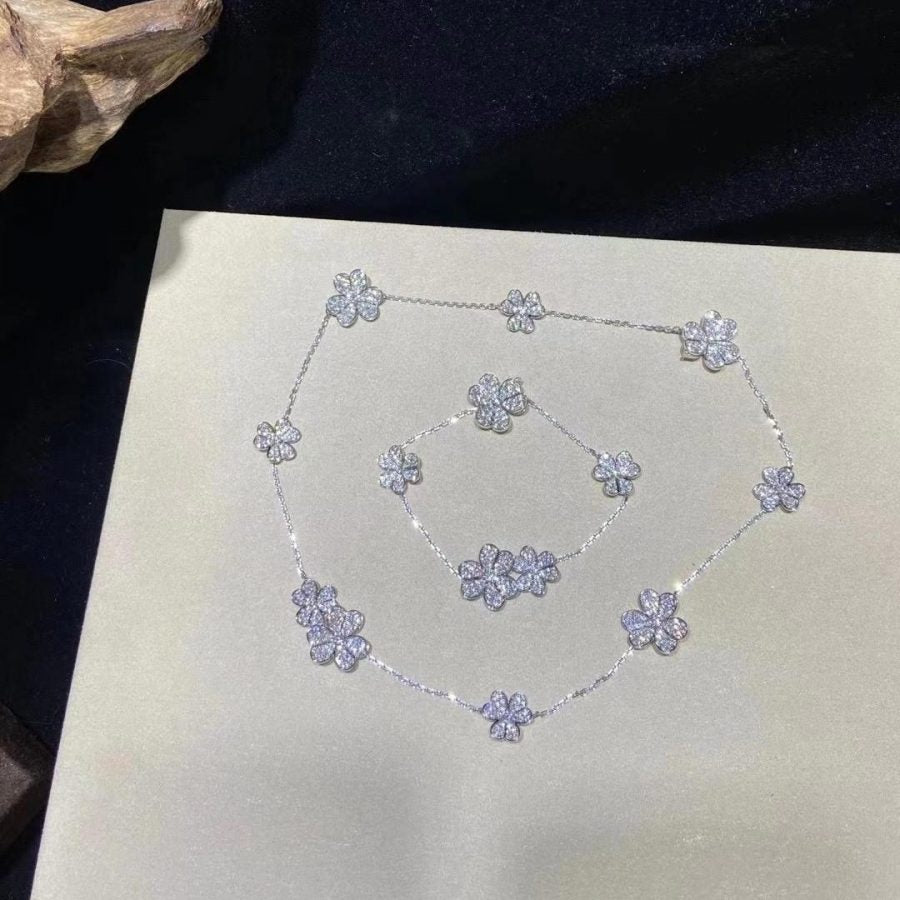 ¡®Dream¡¯FRIVOLE SILVER 5 FLOWERS BRACELET