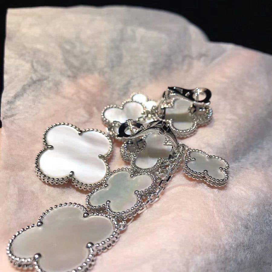 ¡®Dream¡¯CLOVER EARRINGS WHITE MOP 4 MOTIFS SILVER