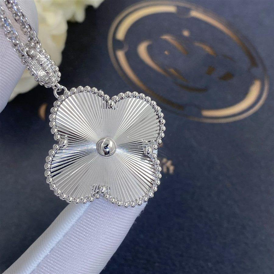 ¡®Dream¡¯CLOVER 25MM SILVER BIG CLOVER NECKLACE