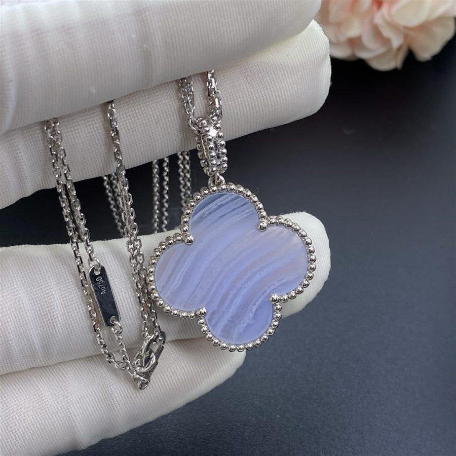 ¡®Dream¡¯CLOVER SILVER CHALCEDONY BIG CLOVER NECKLACE