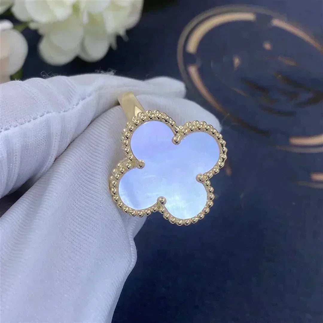 ¡®Dream¡¯CLOVER WHITE MOP RING