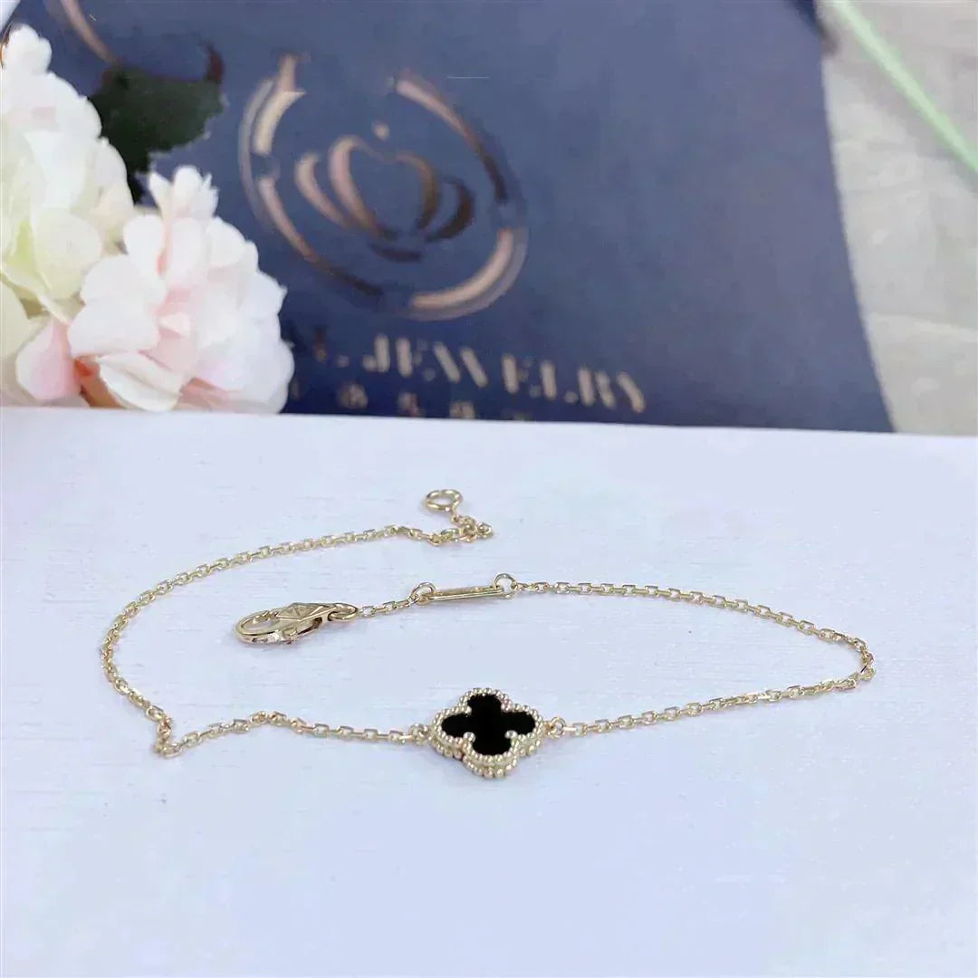 ¡®Dream¡¯CLOVER ONYX SINGLE FLOWER BRACELET