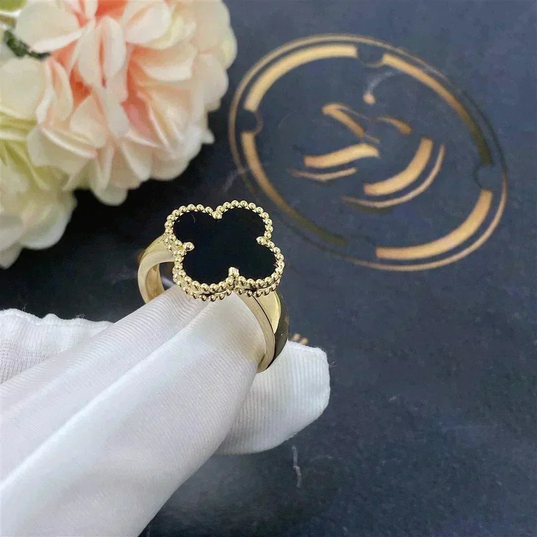 ¡®Dream¡¯CLOVER ONYX RING