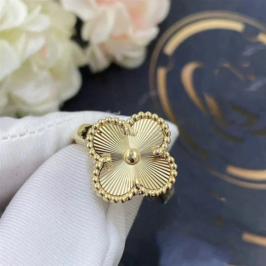 ¡®Dream¡¯CLOVER GOLD RING