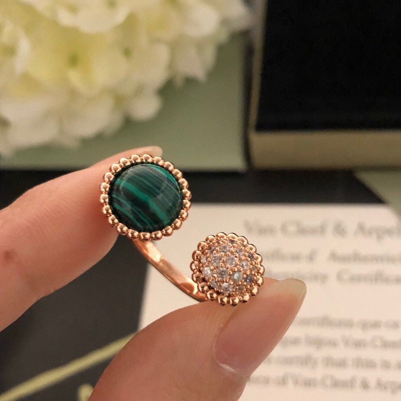 ¡®Dream¡¯PERLEE COULEURS DIAMOND ROSE GOLD BETWEEN THE FINGER RING