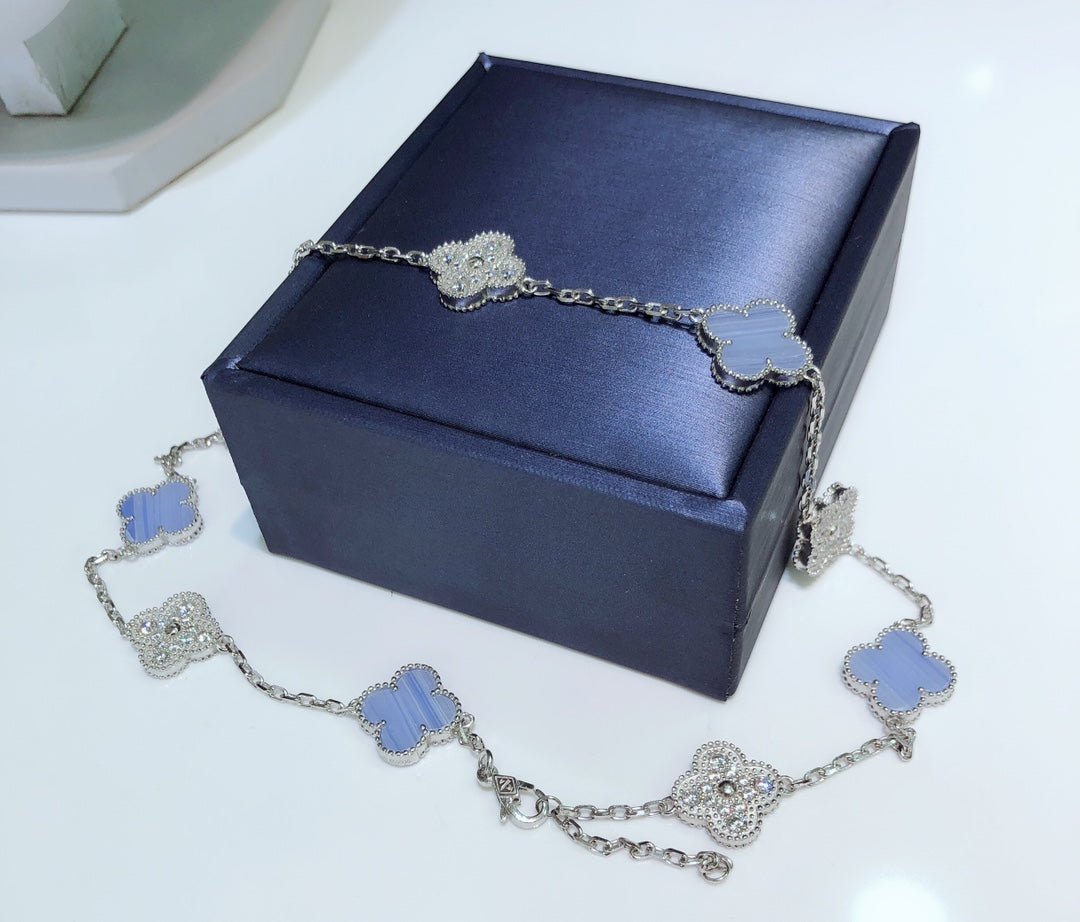 ¡®Dream¡¯CLOVER 10 MOTIFS CHALCEDONY DIAMONDS SILVER NECKLACE